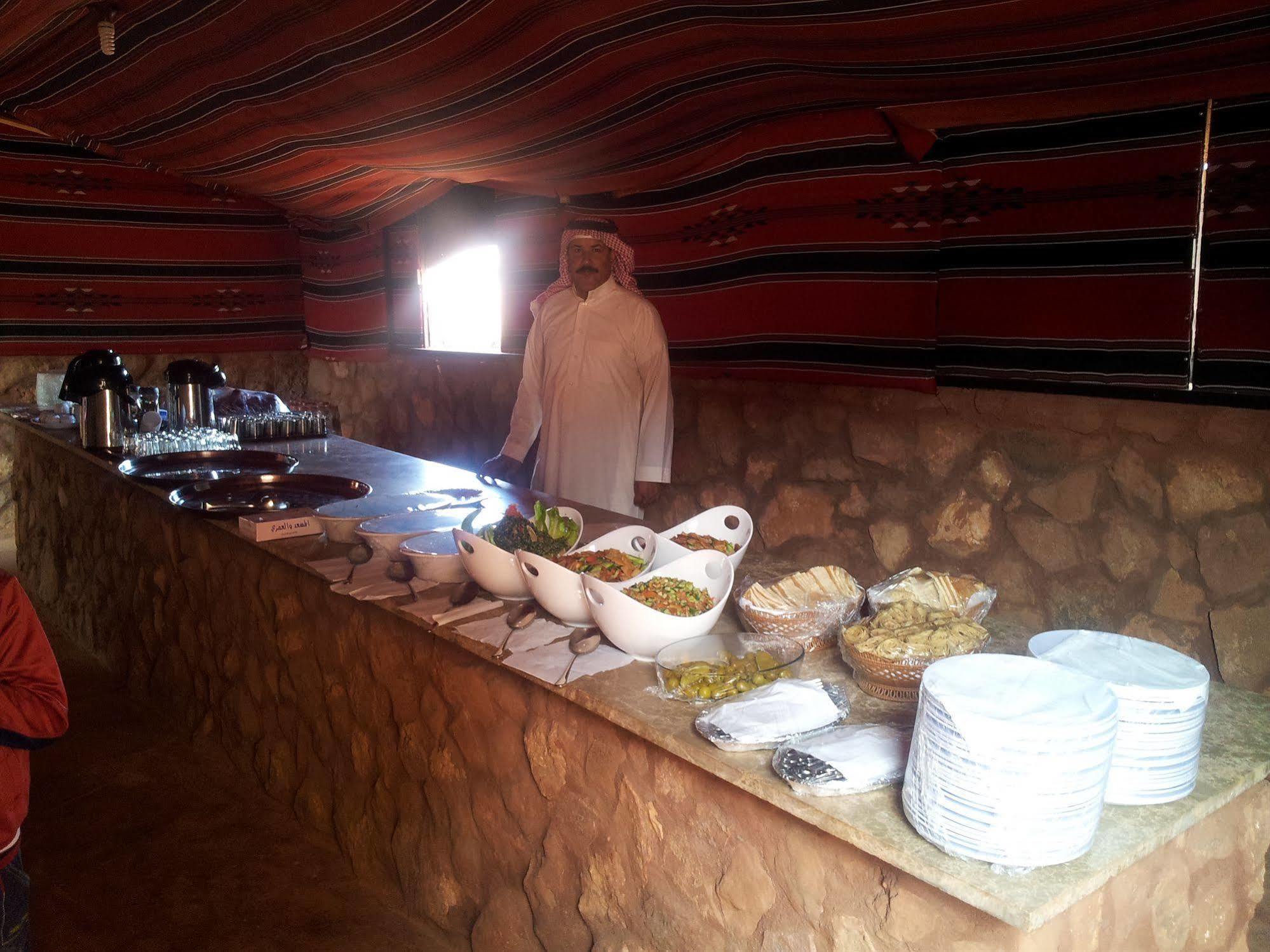 Wadi Rum Caravan Camp מראה חיצוני תמונה